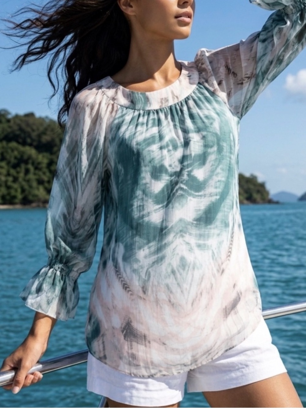 Chic Women's Long Sleeve Top in Green and Pink